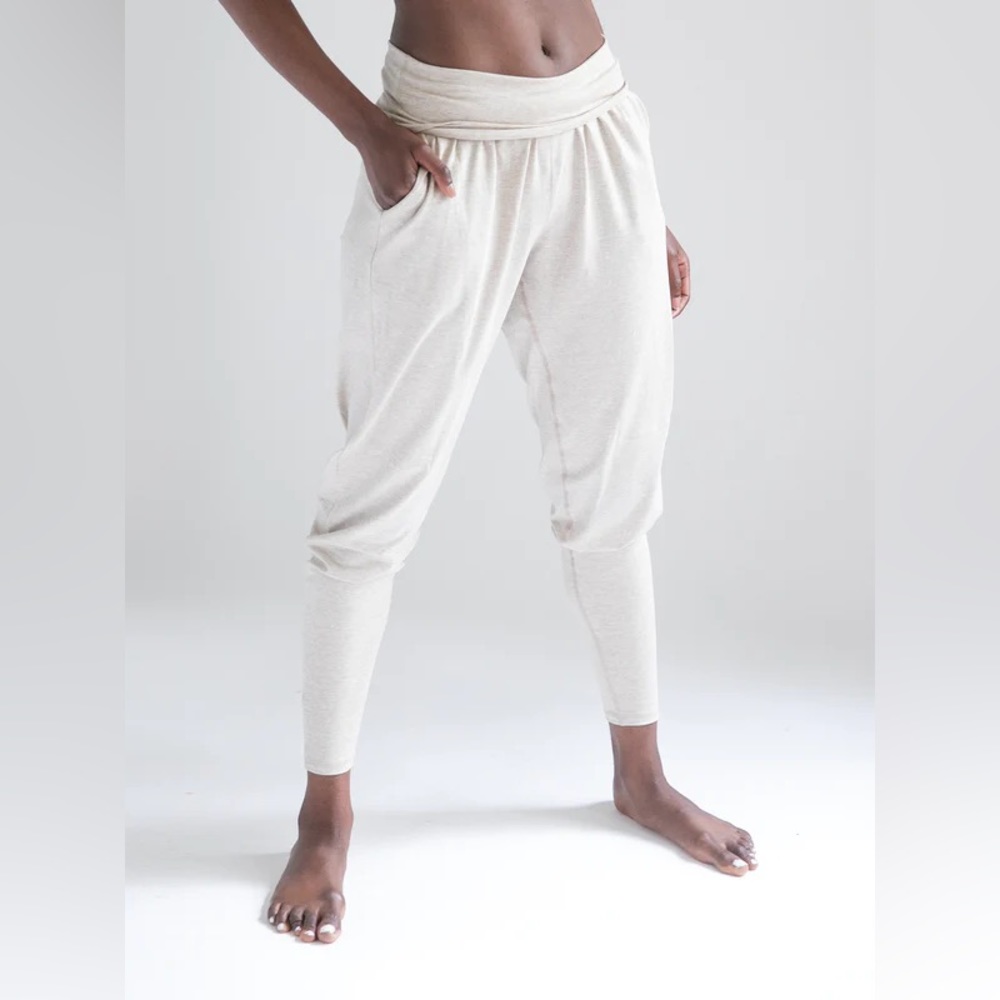 imbodhi BLACK Pippa Harem Pants